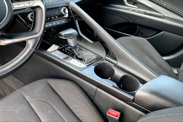 Used 2024 Black Hyundai SEL image 14