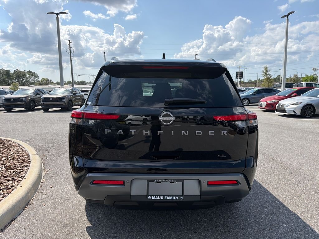 New 2026 Nissan Pathfinder SL 4D Sport Utility