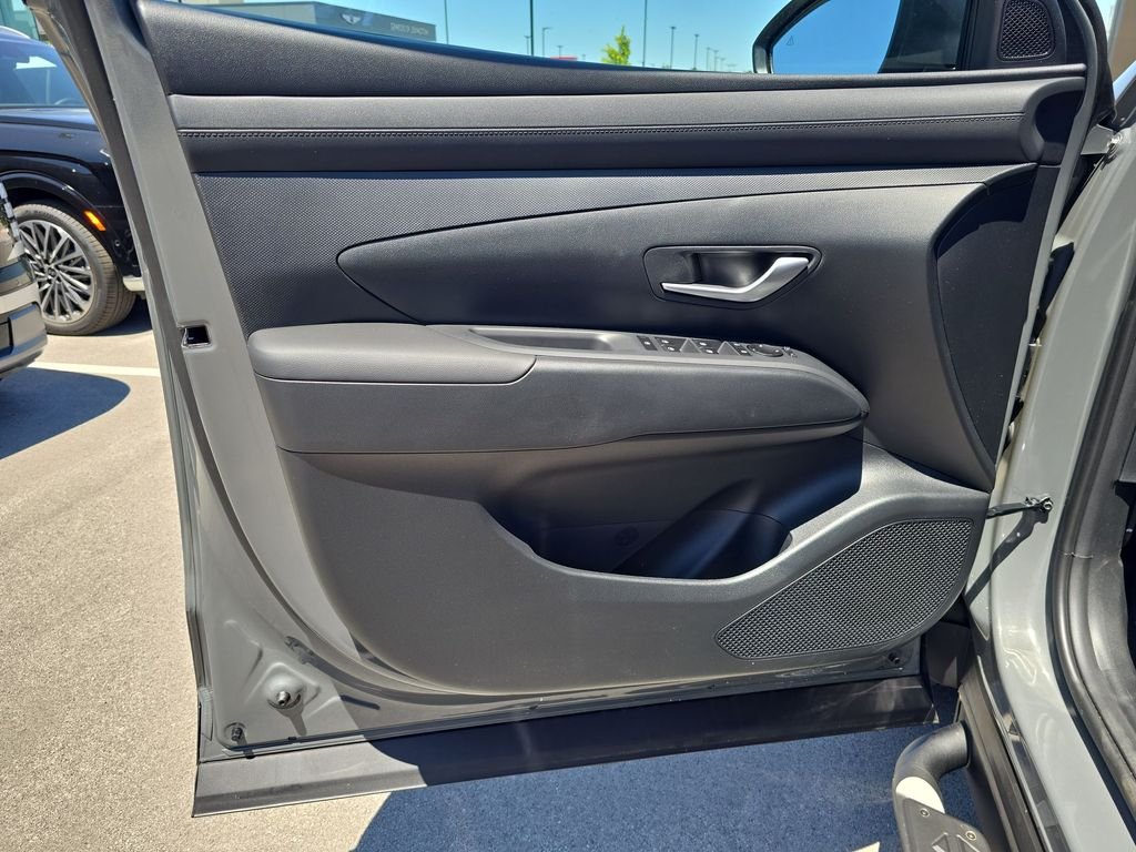 New 2026 Gray Hyundai SEL image 13