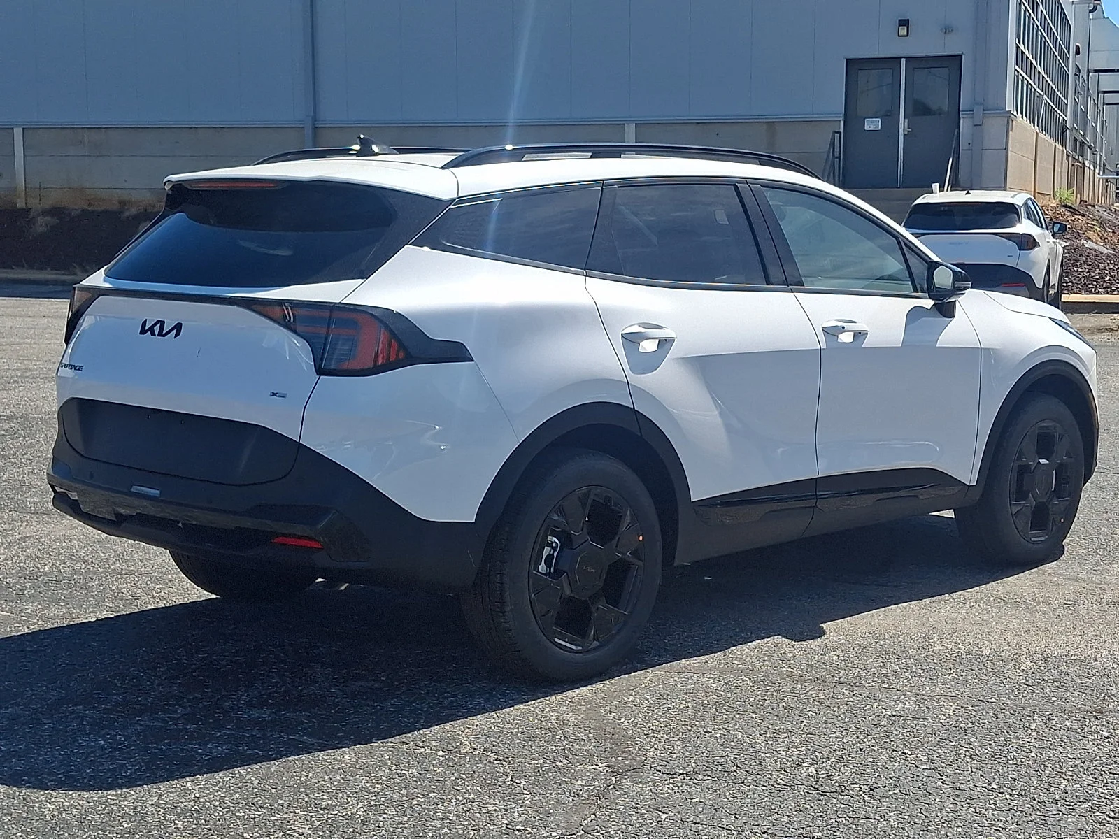 New 2027 White Kia X-Line image 3