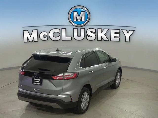 Used 2024 Silver Ford SEL image 6