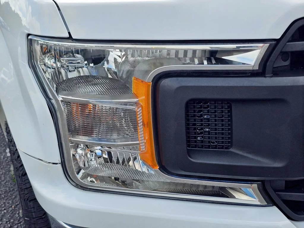 Used 2020 White Ford XL image 4