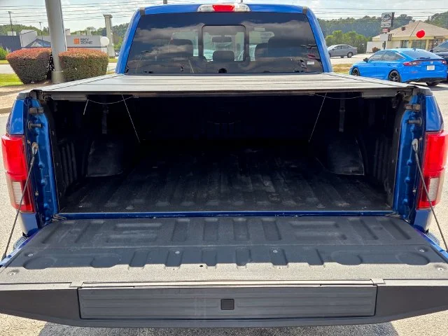 Used 2018 Blue Ford XLT image 7
