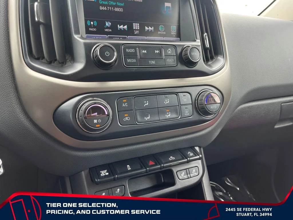 Used 2017 CYBER GRAY METALLIC Chevrolet 4WD Z71 image 28