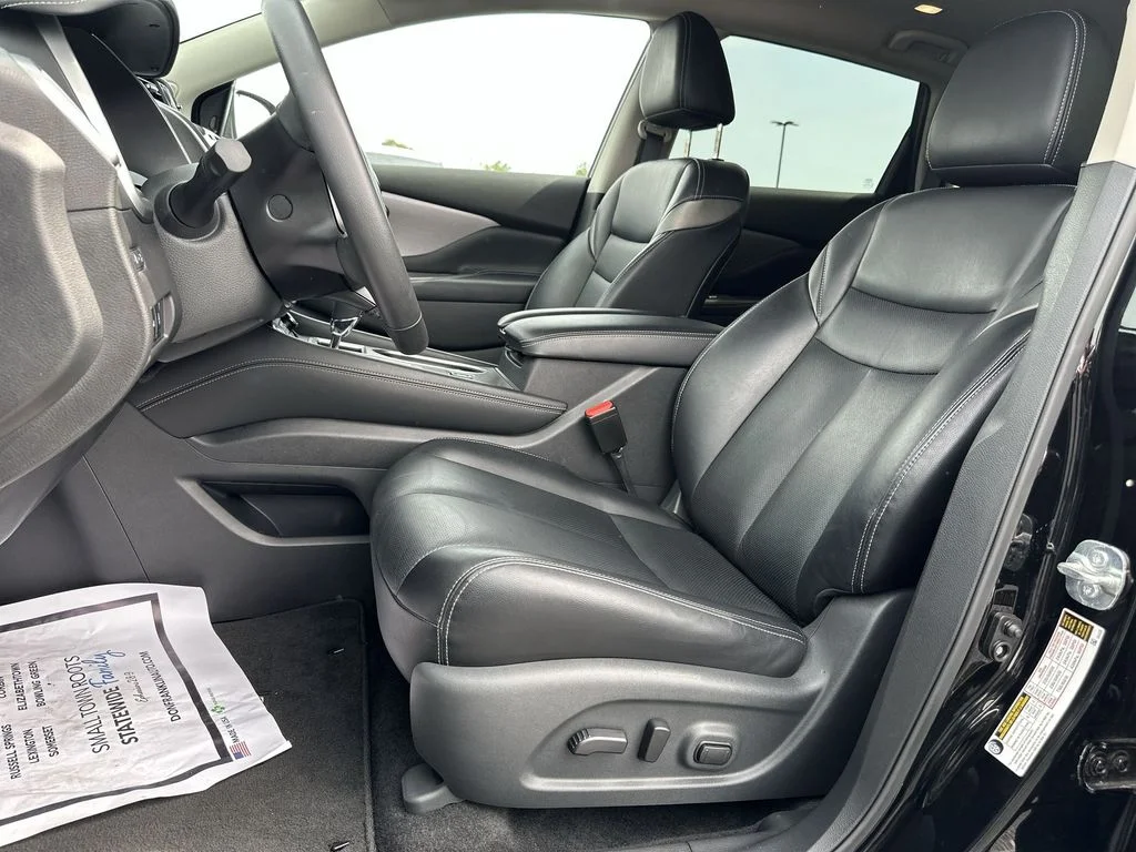 Used 2023 Black Nissan SL image 17