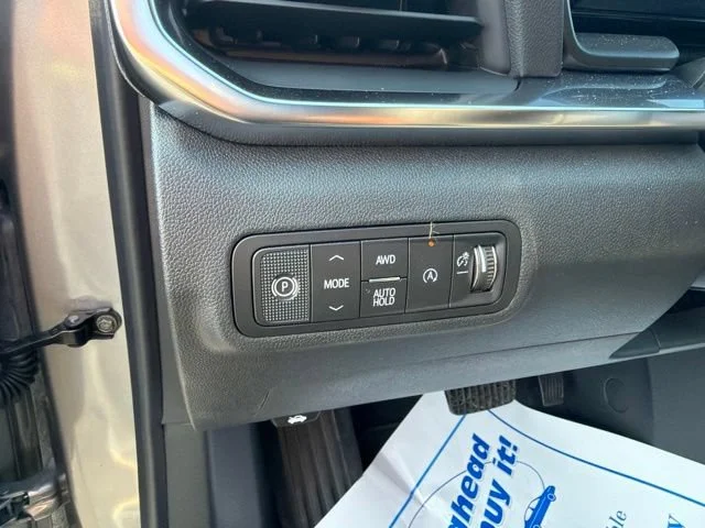 New 2027 Sterling Metallic GMC Elevation image 28