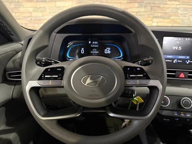New 2026 Abyss Black Hyundai SE image 15