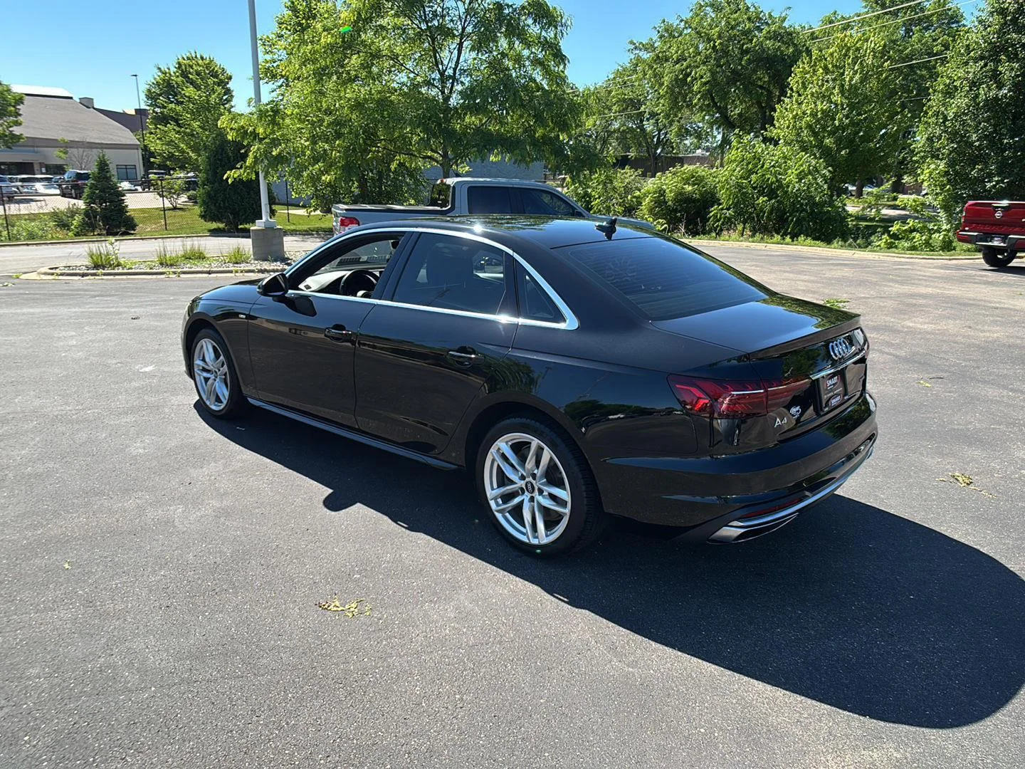 Used 2020 Mythos Black Metallic Audi Premium image 14