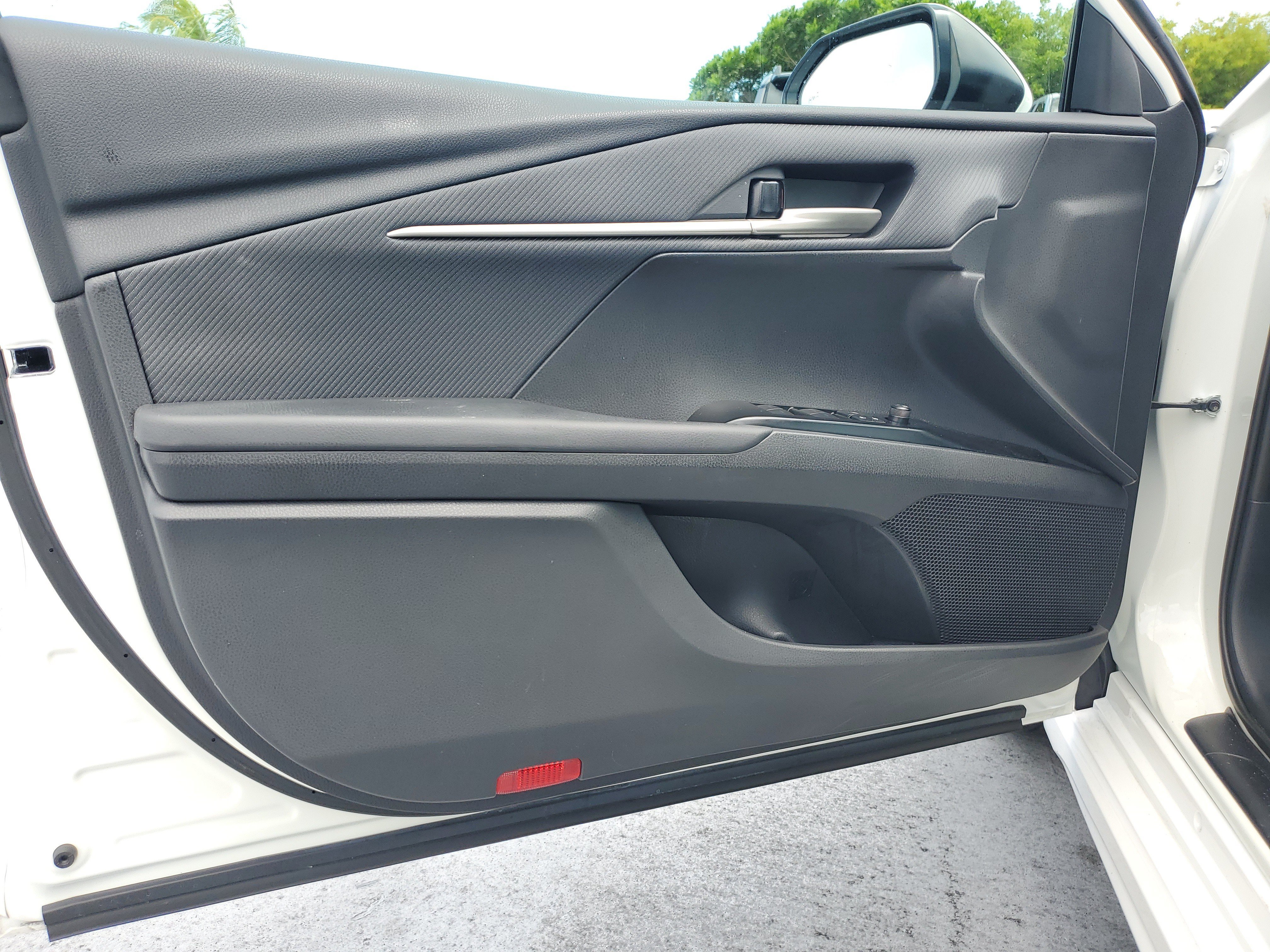 Certified Used 2025 Ice Toyota SE image 21