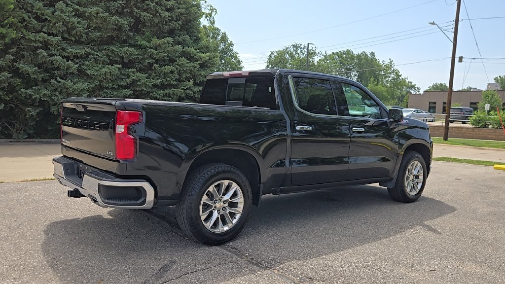 Used 2020 BLACK Chevrolet LTZ image 36