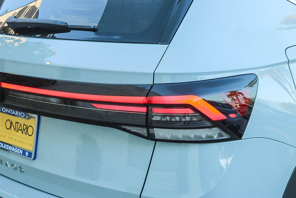 New 2026 Gray Volkswagen 1.5T SE image 9