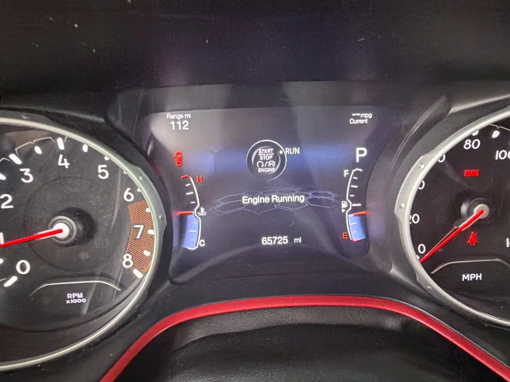 Used 2020 Gray Jeep Trailhawk image 25
