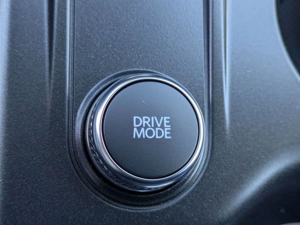 New 2026 Agate Black Metallic Ford Active image 27