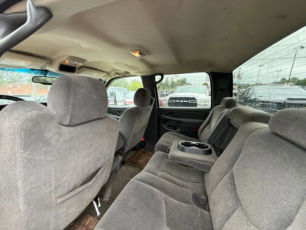Used 2006 White Chevrolet LT image 24