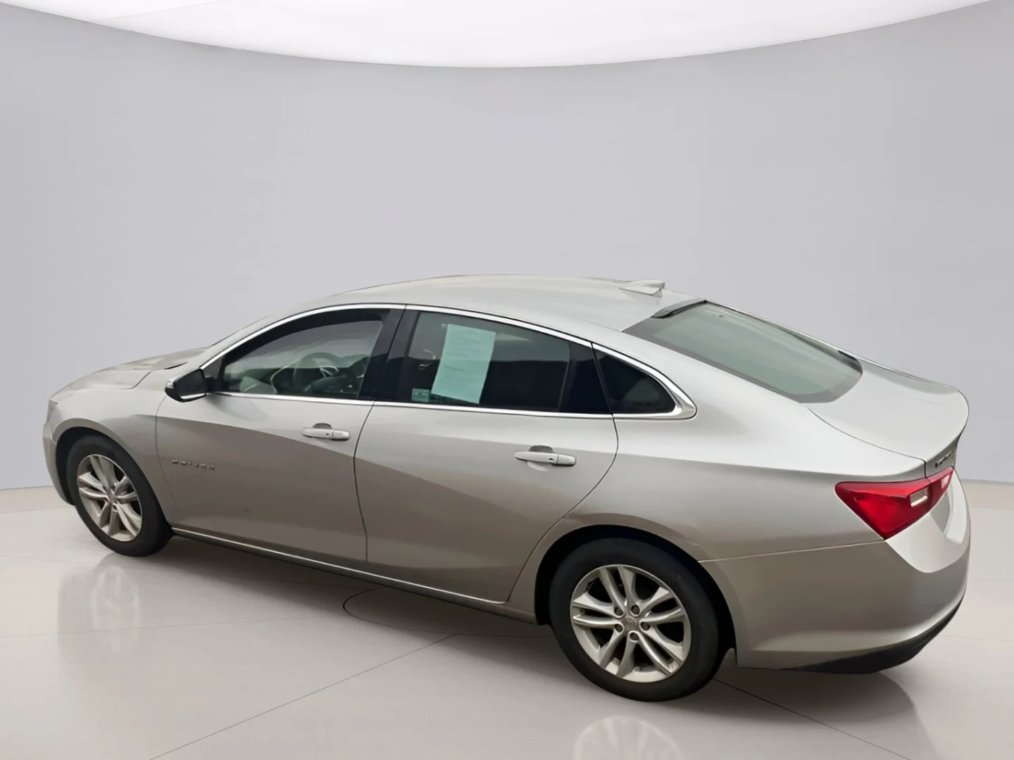 Used 2017 Silver Chevrolet 1LT image 6