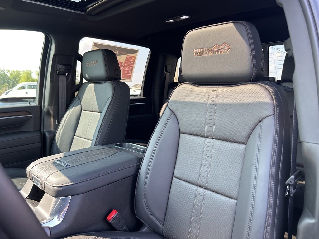 2025 Chevrolet Silverado 2500 HD High Country - Photo 23