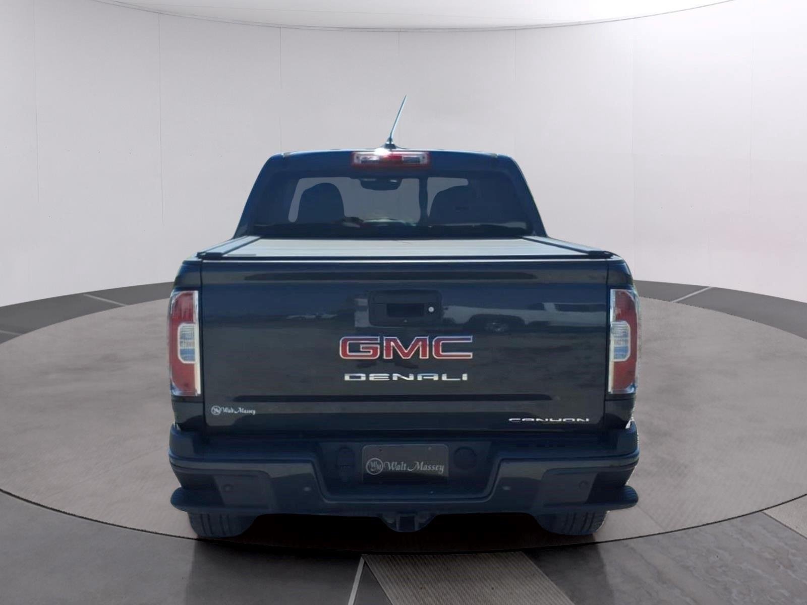 Used 2021 HUNTER METALLIC GMC 4WD Denali image 4