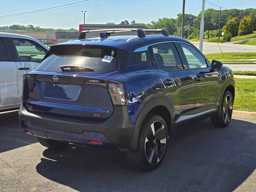 Used 2025 Blue Nissan SR image 11
