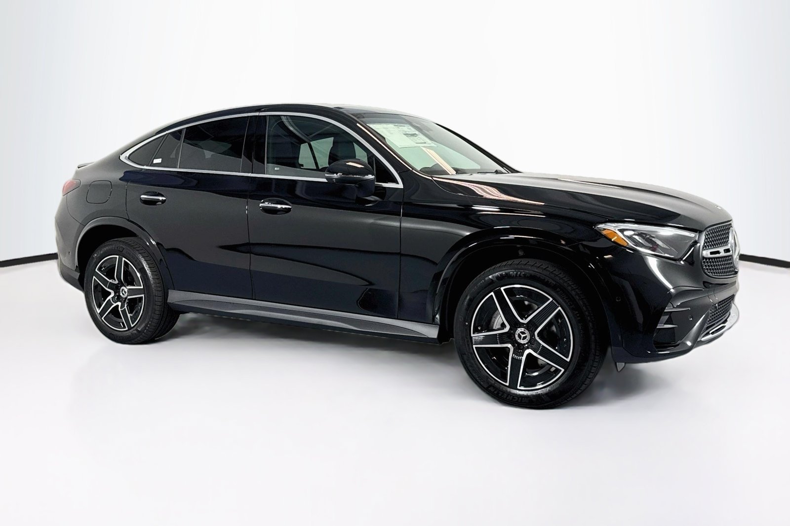 New 2027 Black Mercedes-Benz GLC 300 image 3