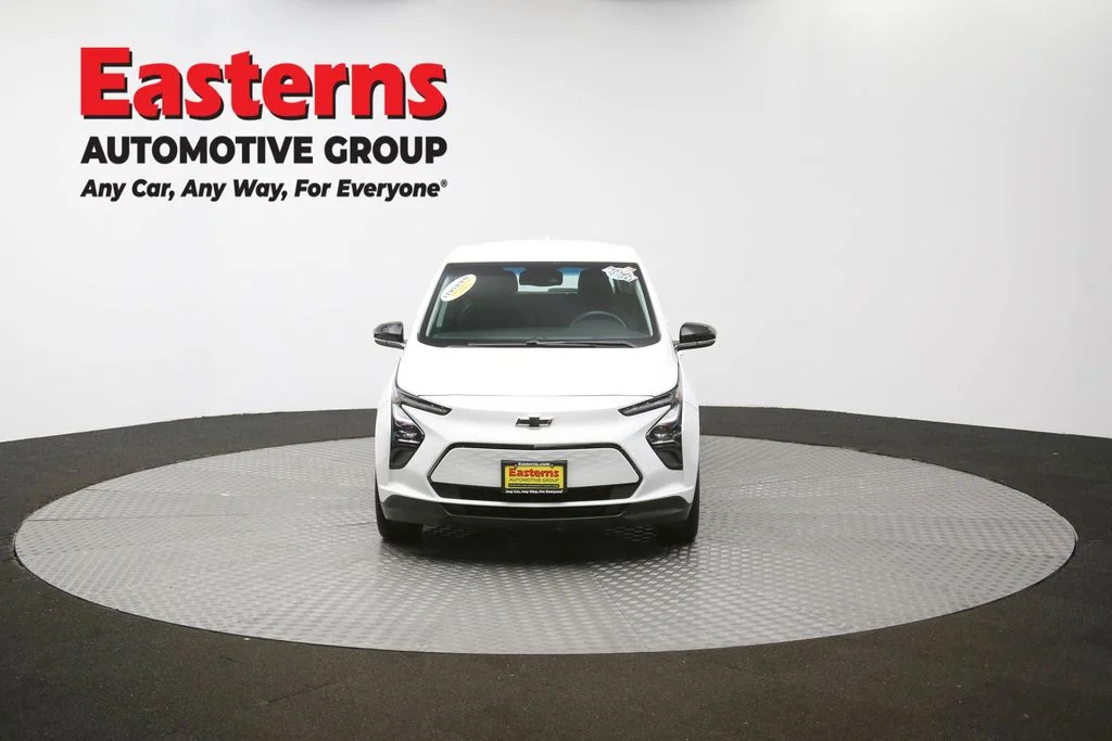 Used 2023 White Chevrolet 1LT image 52