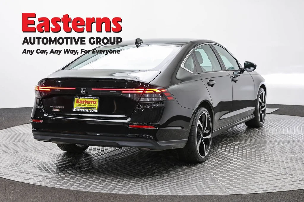 Used 2025 Black Honda LX image 5