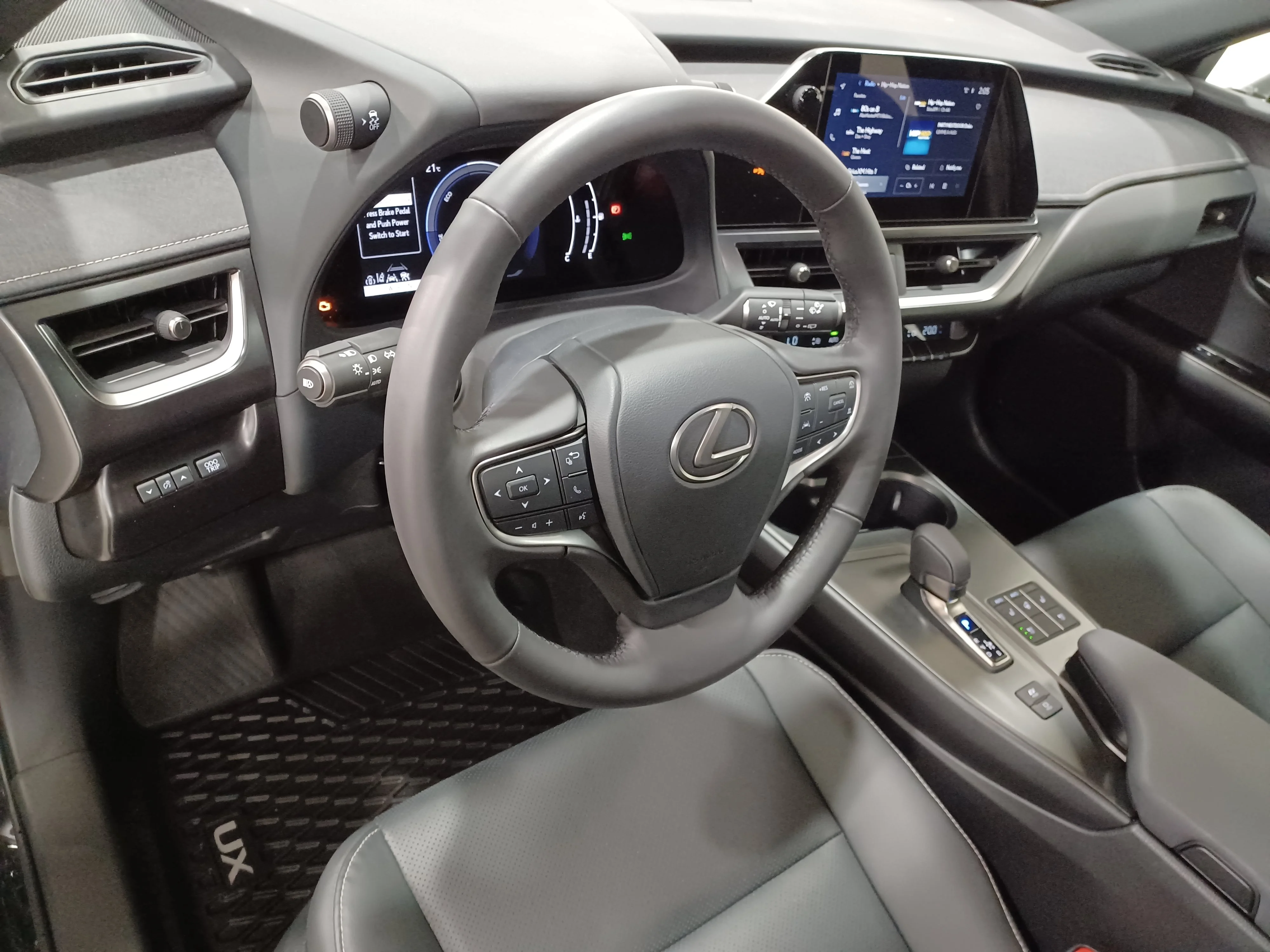 Used 2025 Caviar Lexus 300h Hybrid AWD*Adaptive Cruise | Cooled Leather | Sunroof | Htd Wheel | Lane Keep Assist image 14