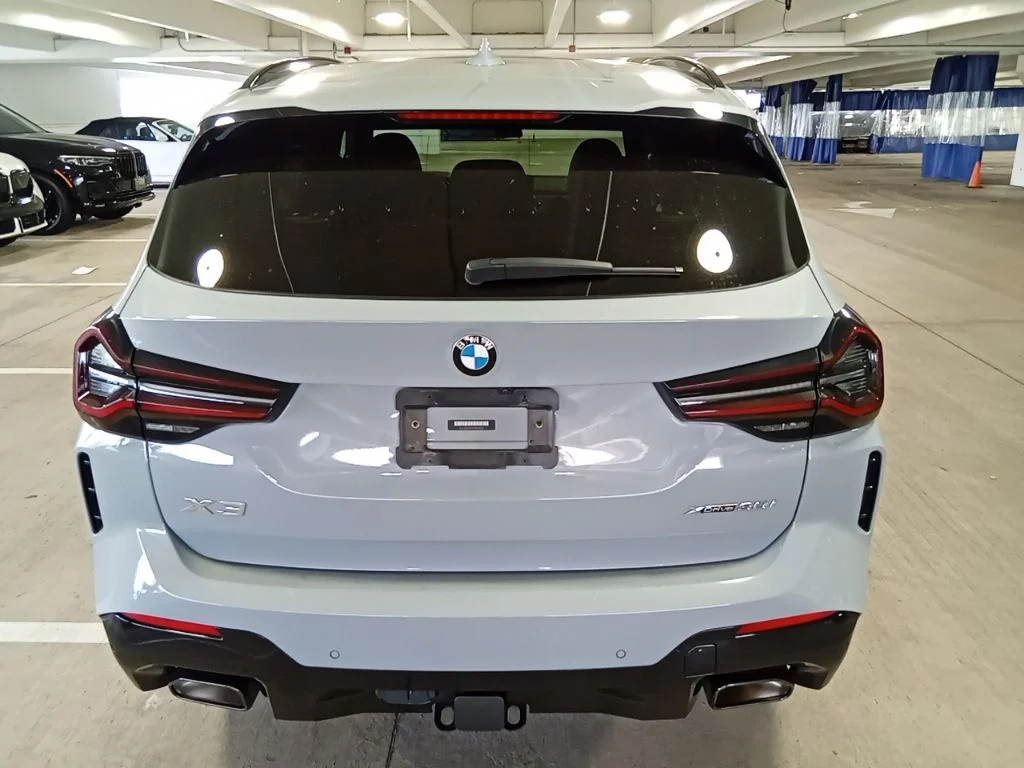 Used 2023 Gray Metallic BMW xDrive30i image 6