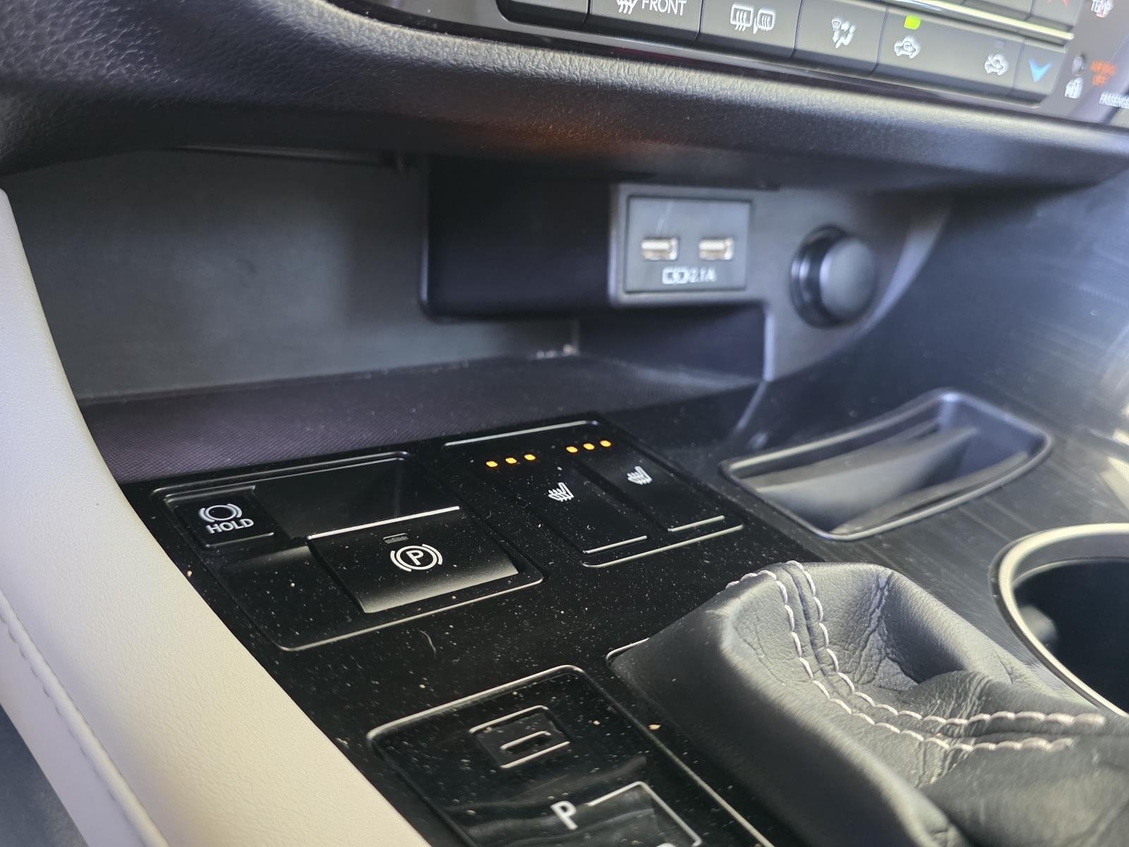 Used 2020 Silver Lexus 450h image 21