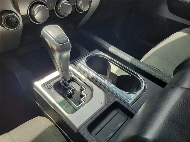 Used 2018  Toyota  image 18