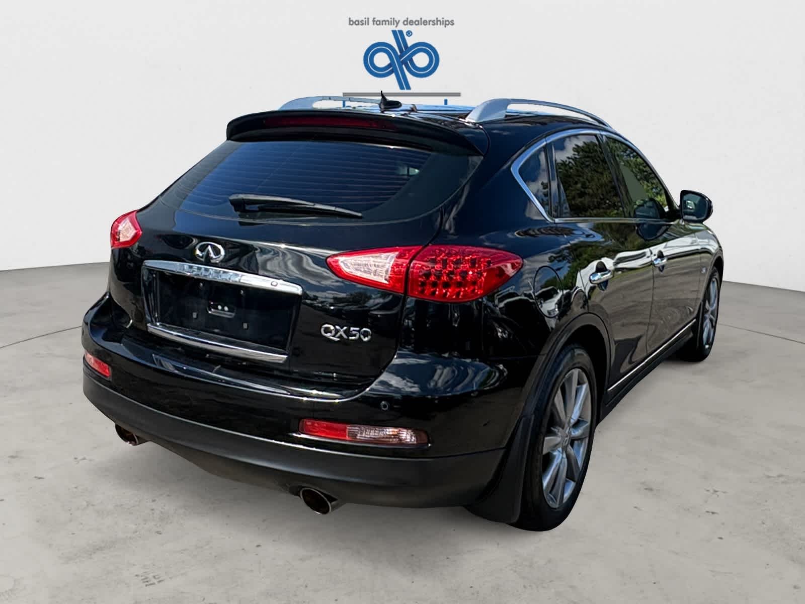 Used 2015 Black Obsidian INFINITI Journey image 6