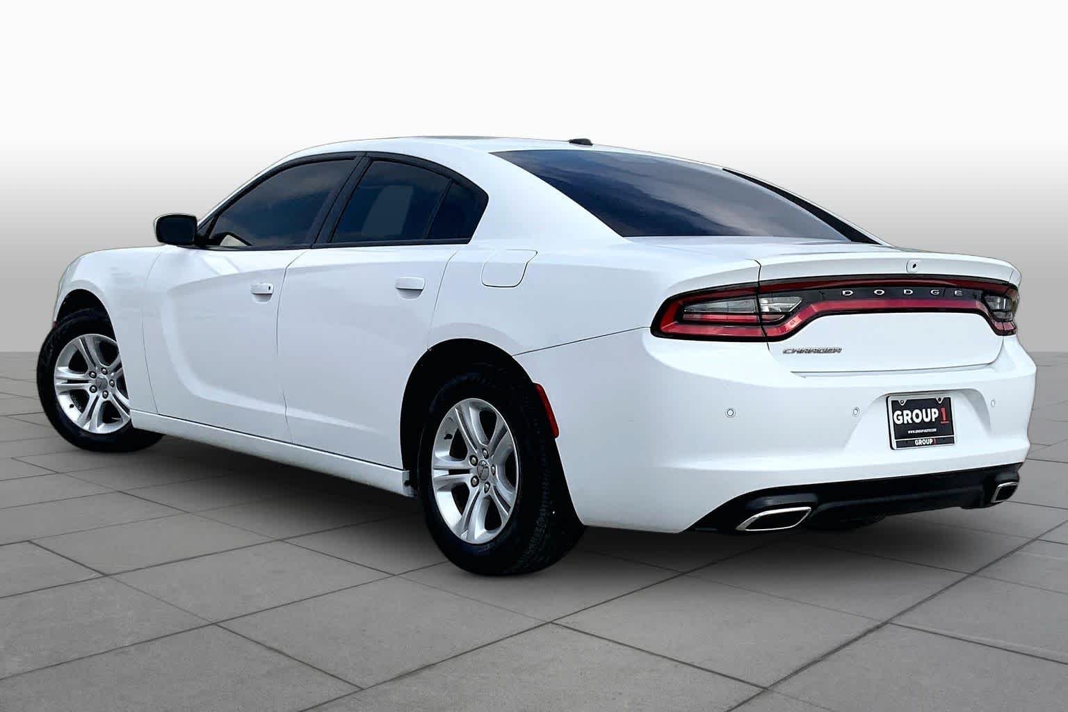 Used 2021 White Knuckle Clearcoat Dodge SXT image 12