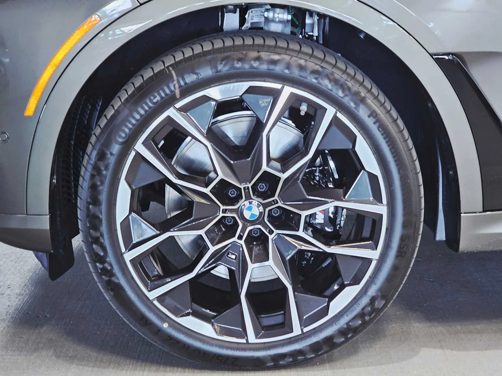 2026 BMW X7 M60i - Photo 8