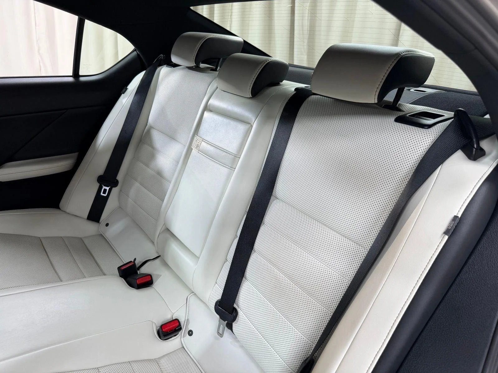 Used 2022 Atomic Silver Lexus IS 350 F SPORT image 8