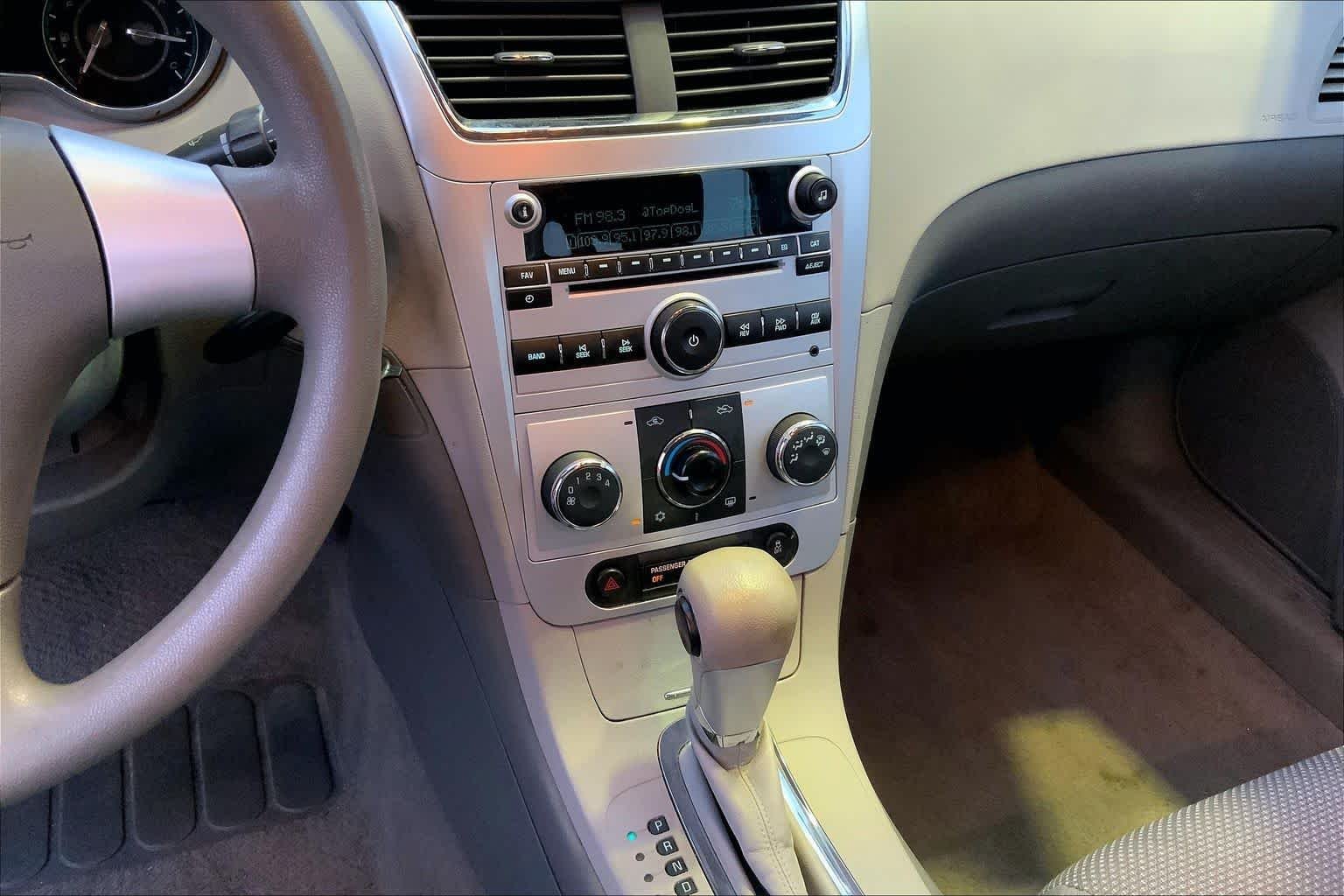 Used 2012 Summit White Chevrolet LS w/1FL image 6