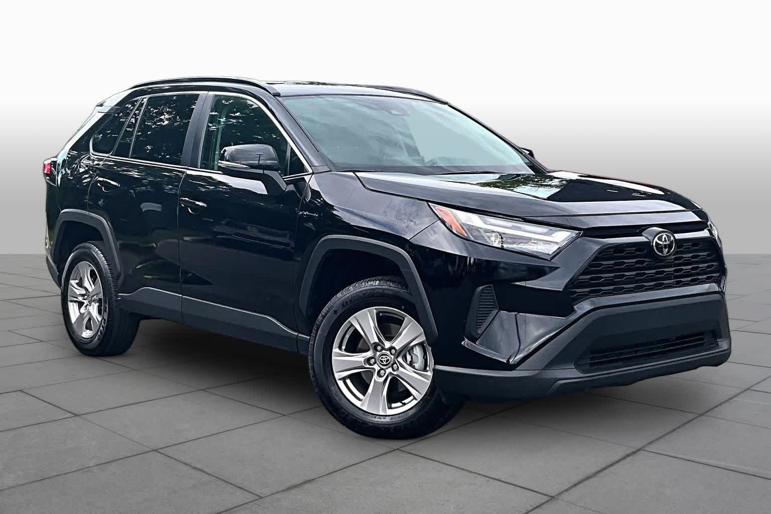 Used 2025 Midnight Black Metallic Toyota XLE image 3