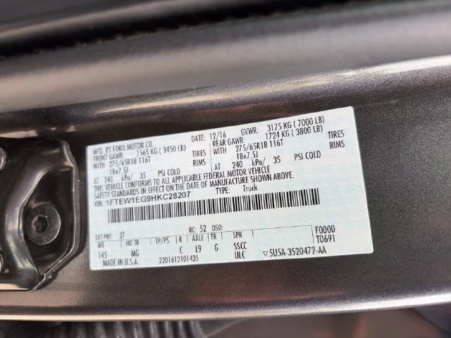 Used 2017 Gray Ford XLT image 40