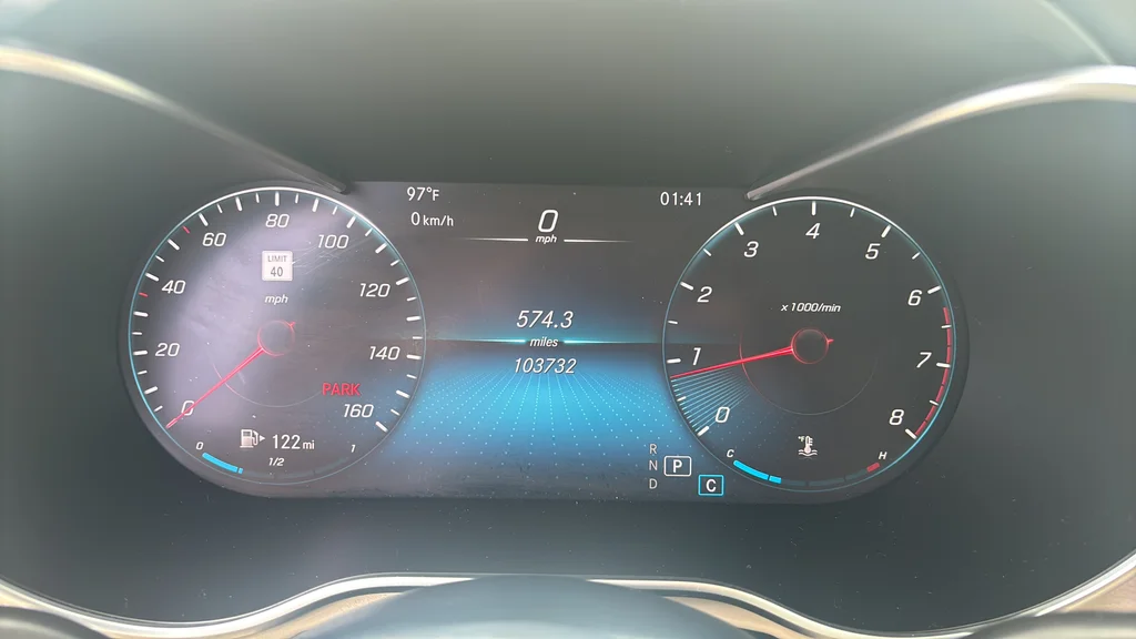 Used 2021  Mercedes-Benz GLC 300 image 12