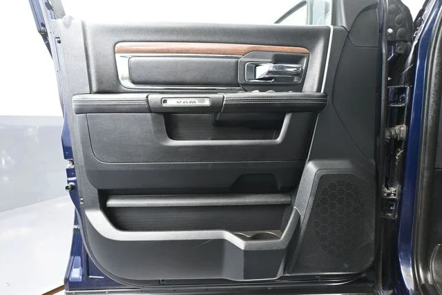 Used 2016 Blue Ram Laramie image 17