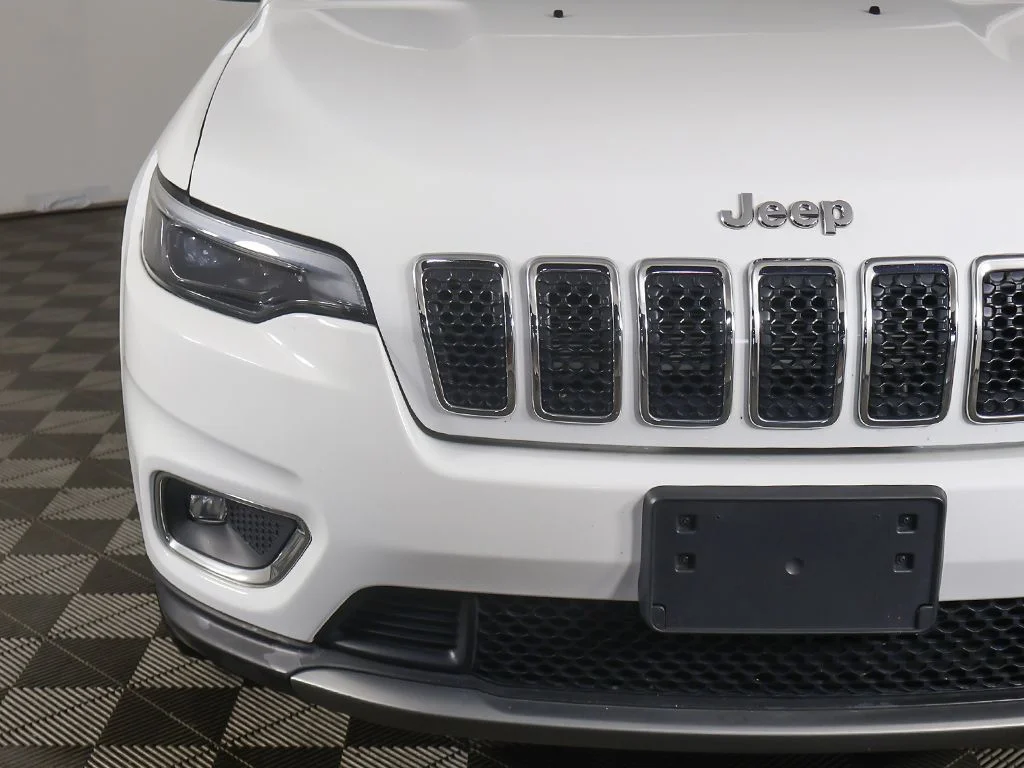 Used 2020 White Jeep Limited image 13