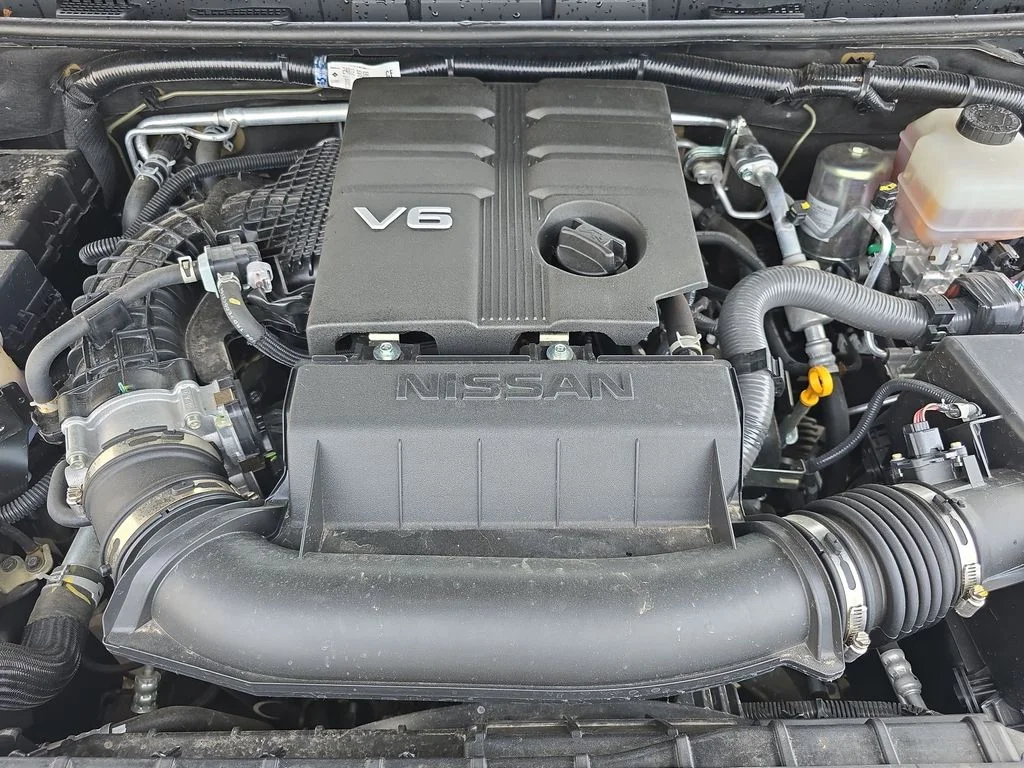 Used 2022  Nissan PRO-4X image 40