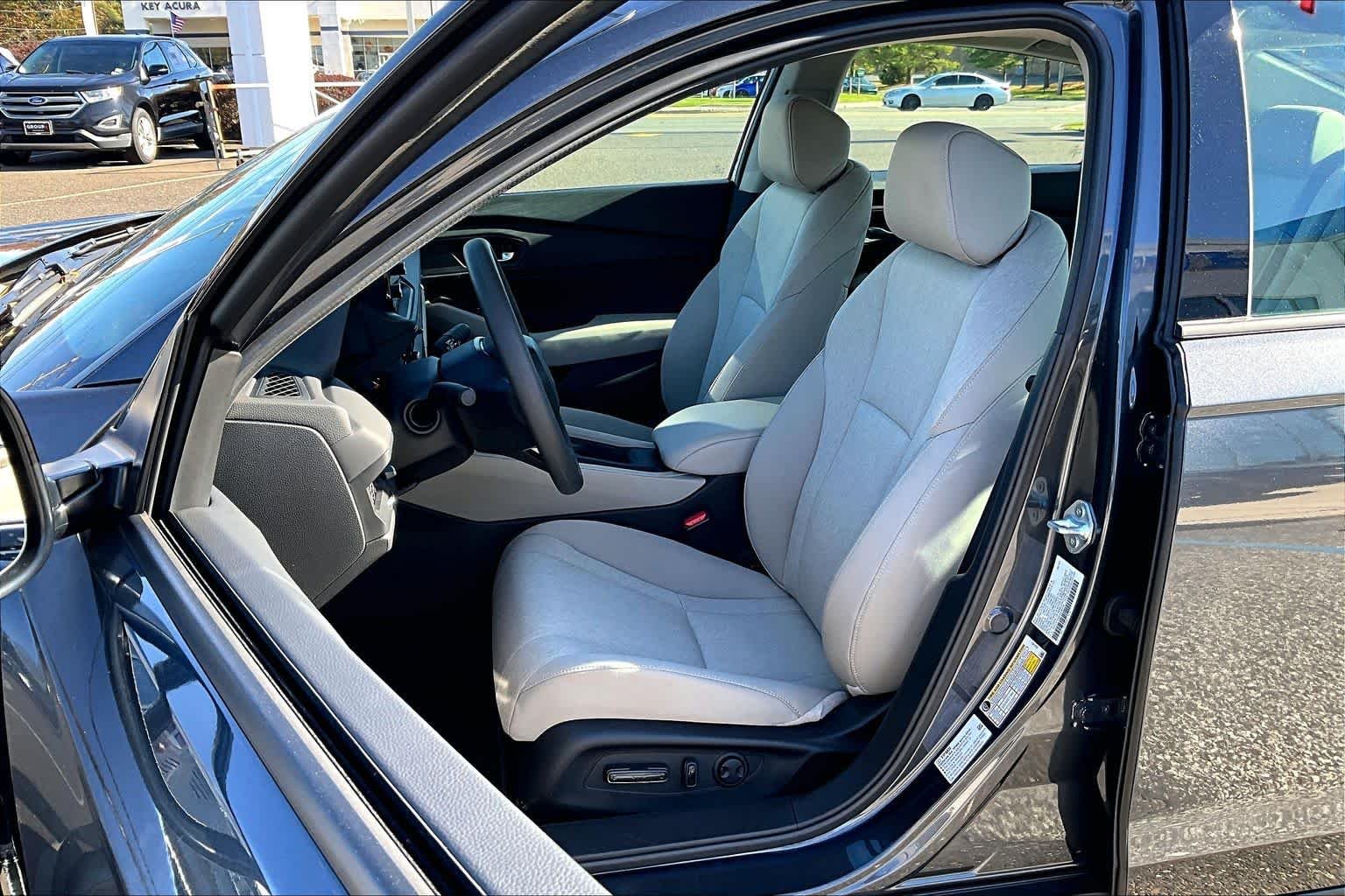 2025 Honda Accord SE - Photo 9