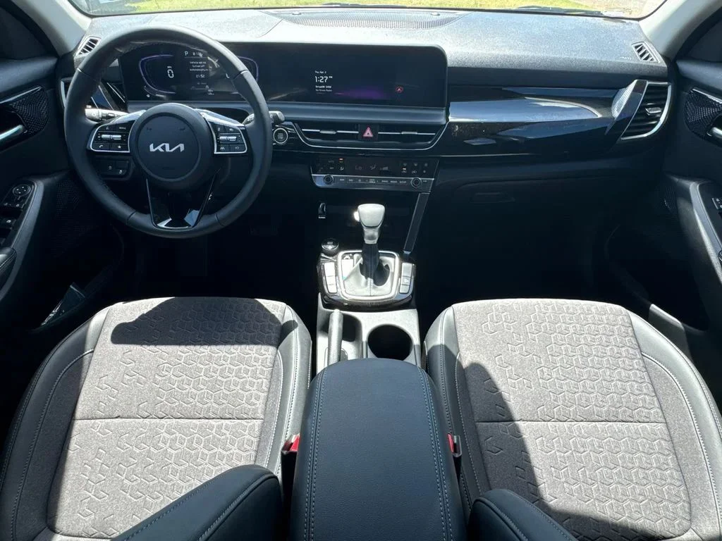 New 2026 Gray Kia S image 22