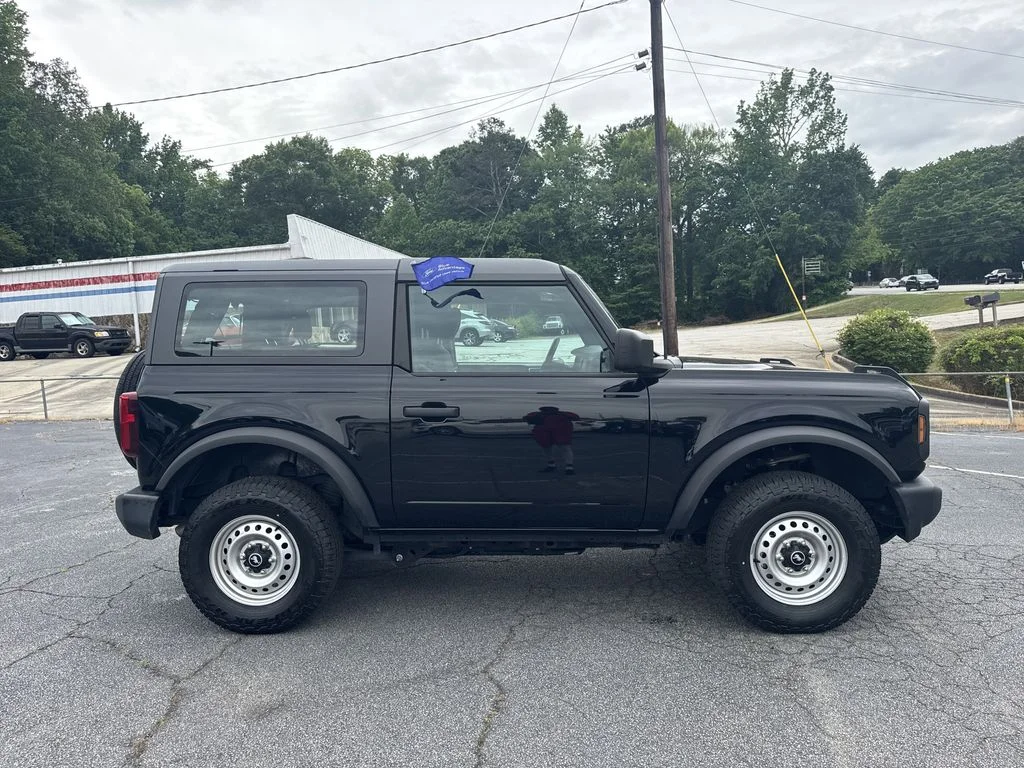 Used 2023 Black Ford Base image 8