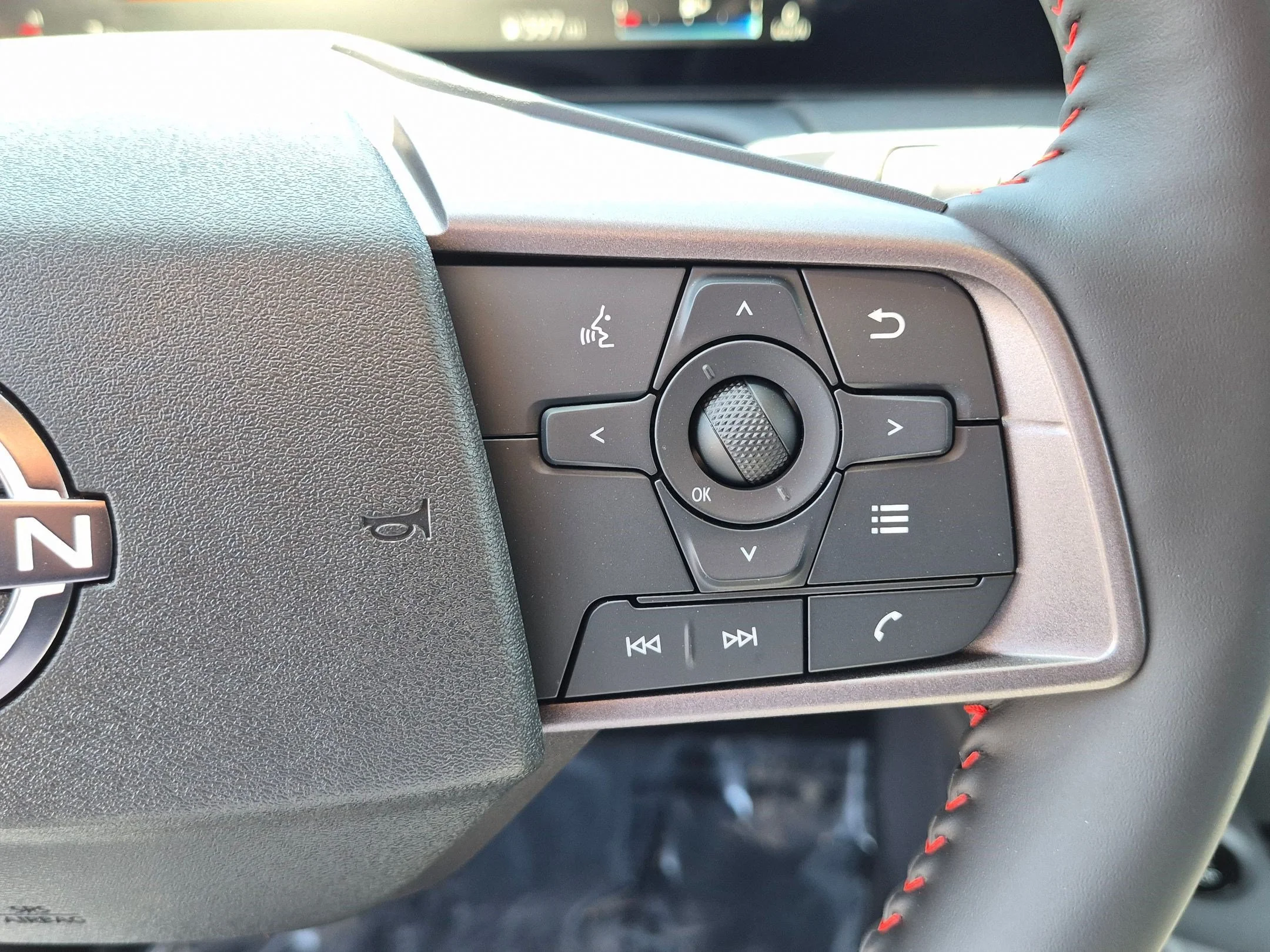 New 2026 Bluestone Pearl/Super Black Nissan SR image 11