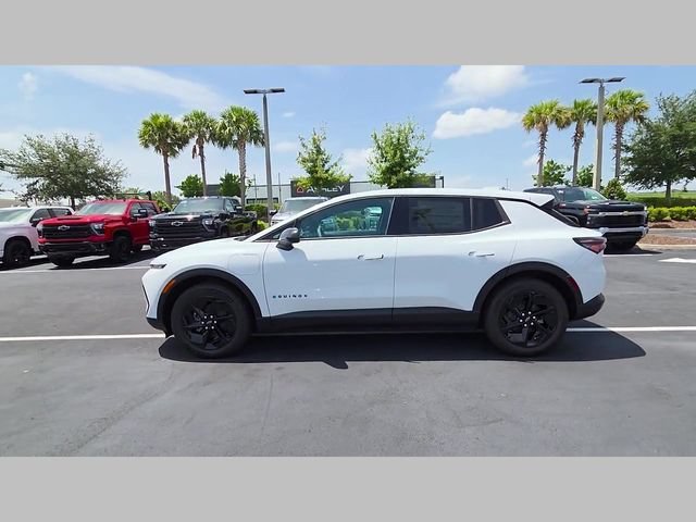 New 2026 Summit White Chevrolet LT image 23