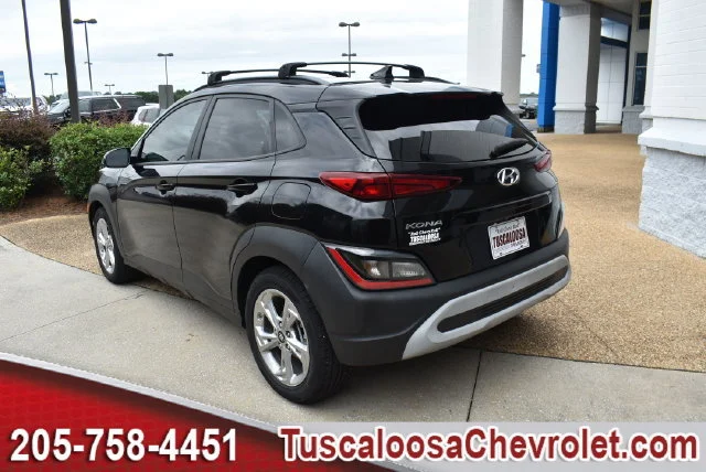Used 2022 Black Hyundai SEL image 8