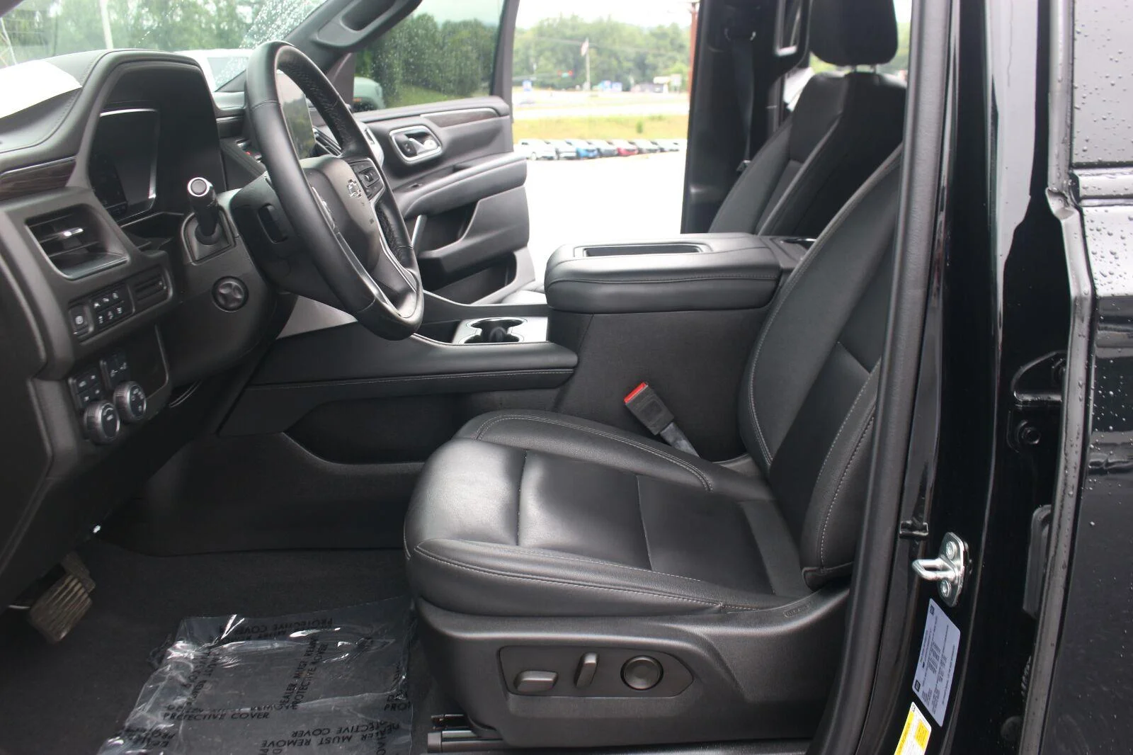 Used 2024 Black Chevrolet Z71 image 18