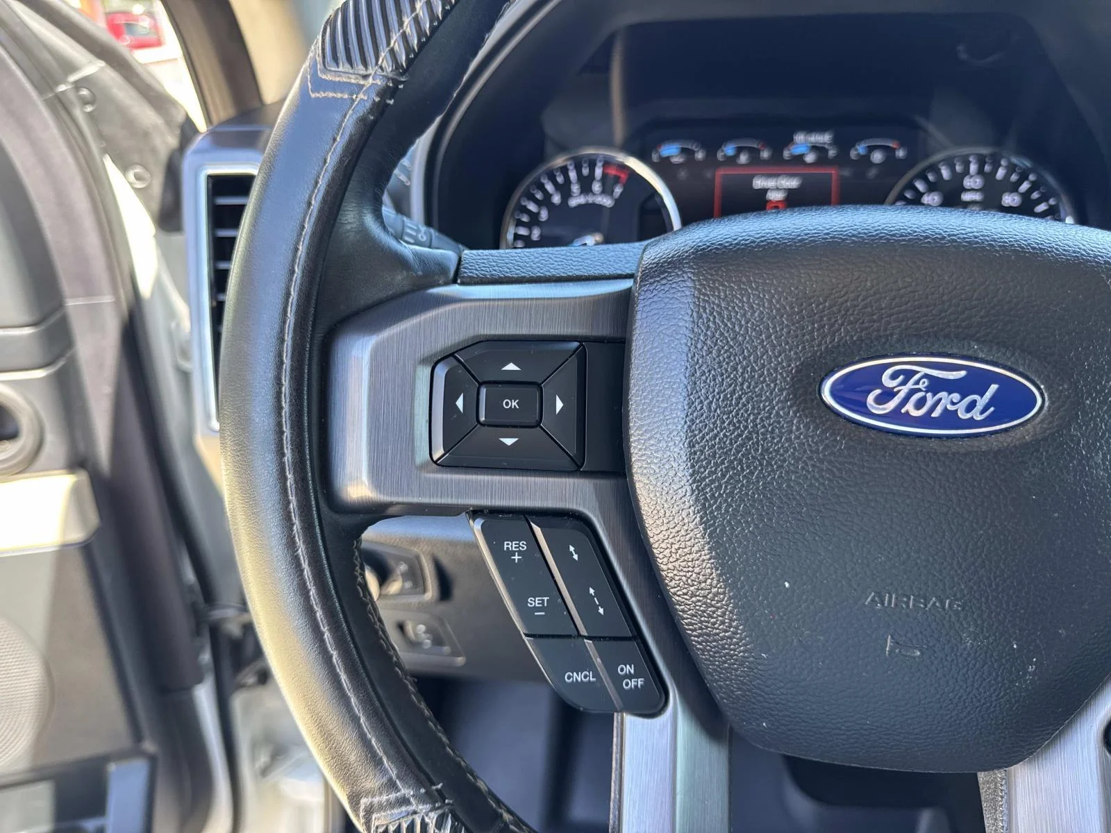Used 2021 Star White Metallic Tri-Coat Ford Platinum image 23