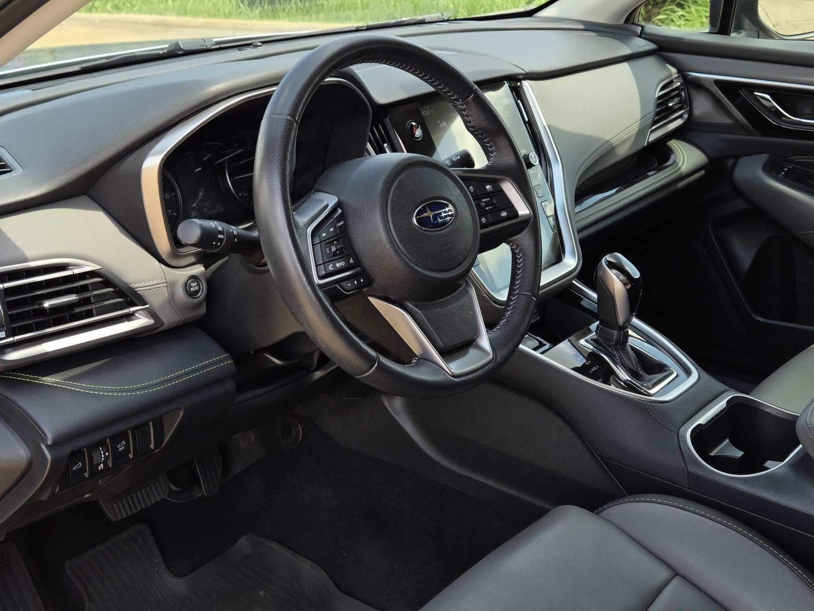 Used 2023 Ice Silver Metallic Subaru Onyx Edition image 32