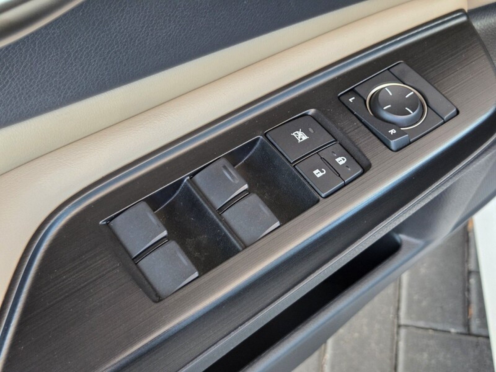 Used 2019 WHITE Lexus ES 350 image 24